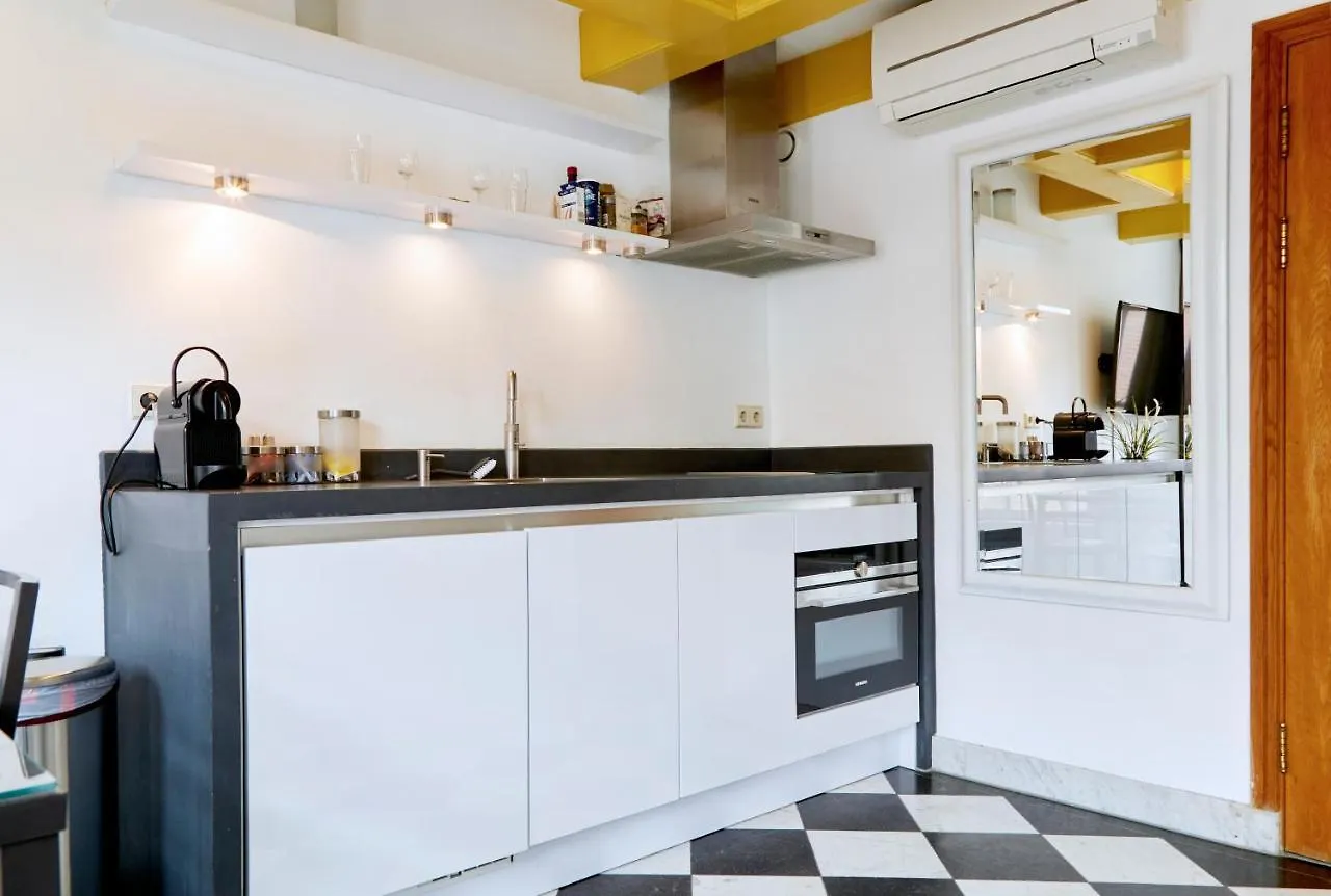 Bed & Breakfast Modern Canal House Loft - City Center Amsterdam